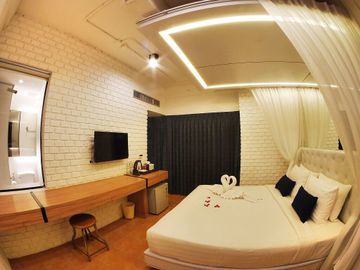 酒店 Forty Winks Phuket