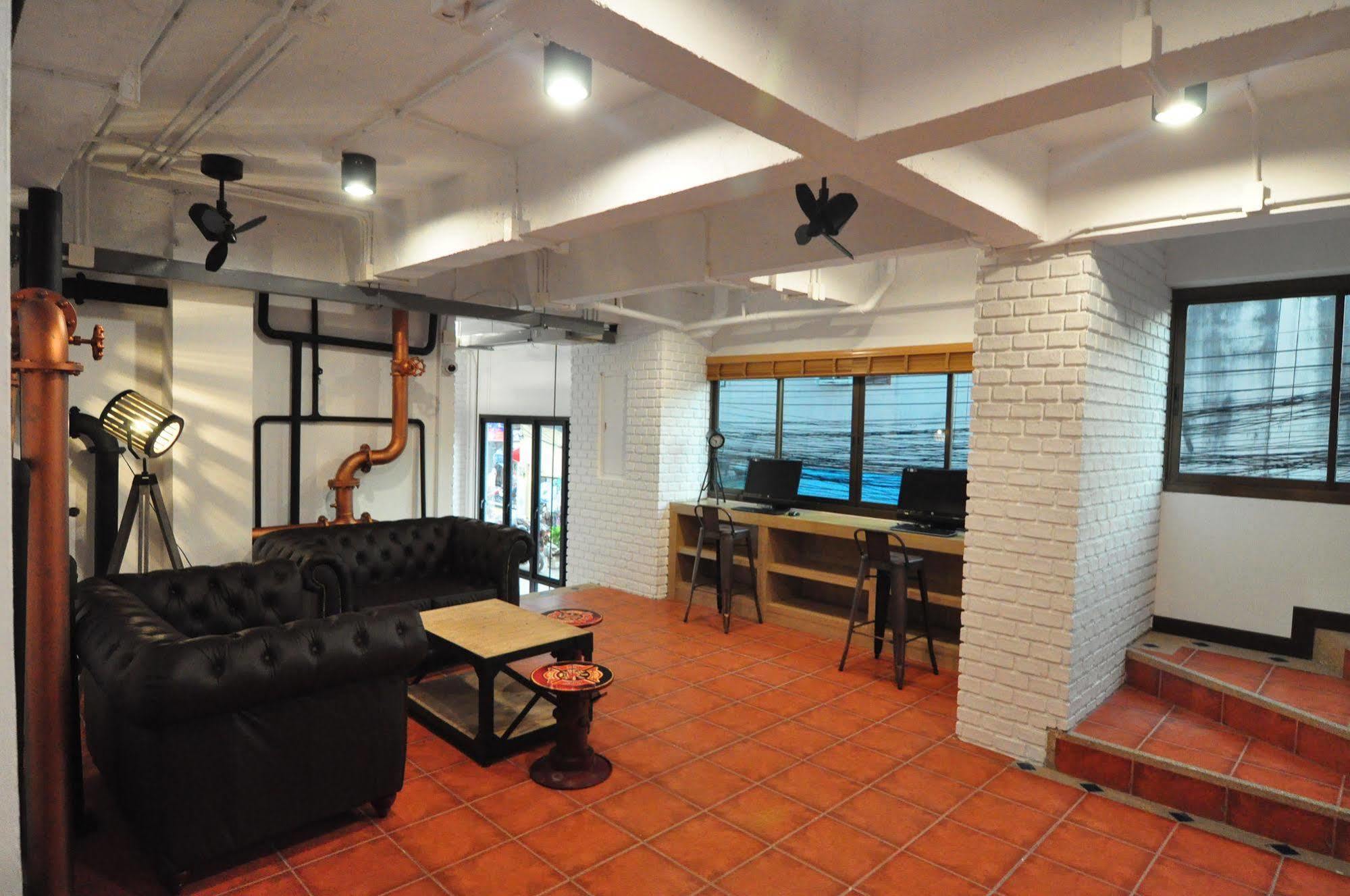 Forty Winks Phuket 酒店 3*