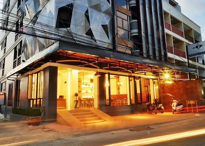 Forty Winks Phuket Hotel